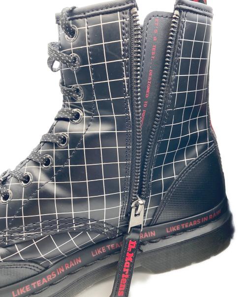 Dr.Martens（ドクターマーチン）Dr.Martens (ドクターマーチン) WARNER BROS (ワーナーブラザース) 1460BR 8ホールブーツ ブラック×レッド サイズ:UK8の古着・服飾アイテム