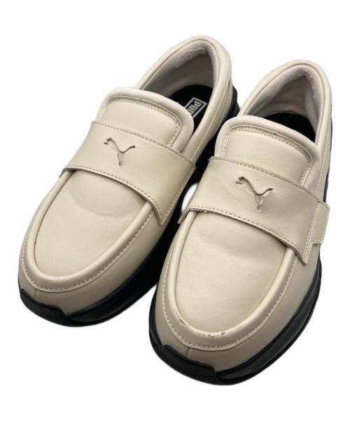 PUMA（プーマ）PUMA (プーマ) LOAFYR WNS ALPINE SNOW-PUMA BLACK ベージュ×ブラック サイズ:24.5cmの古着・服飾アイテム