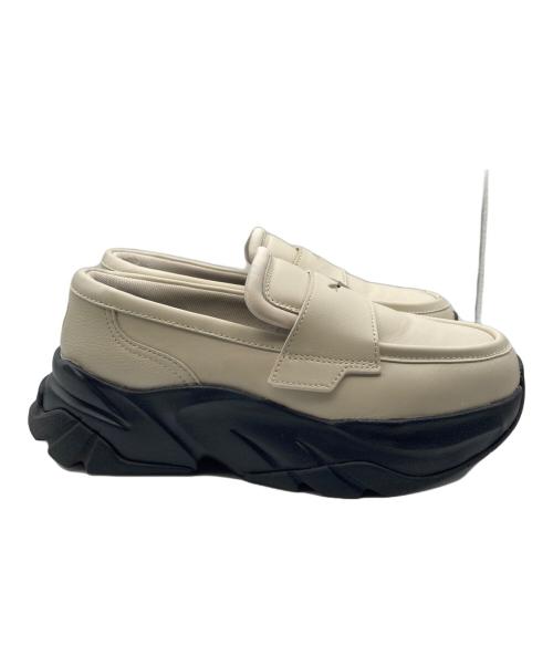 PUMA（プーマ）PUMA (プーマ) LOAFYR WNS ALPINE SNOW-PUMA BLACK ベージュ×ブラック サイズ:24.5cmの古着・服飾アイテム