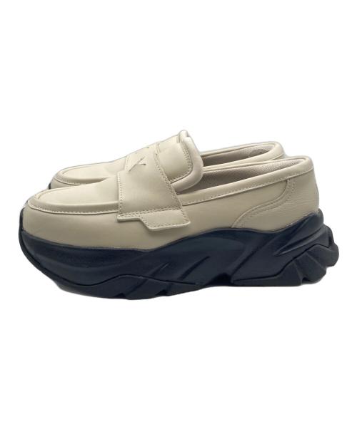 PUMA（プーマ）PUMA (プーマ) LOAFYR WNS ALPINE SNOW-PUMA BLACK ベージュ×ブラック サイズ:24.5cmの古着・服飾アイテム