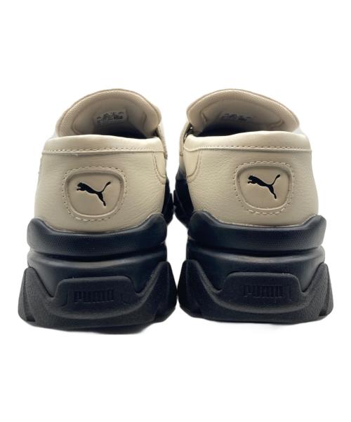 PUMA（プーマ）PUMA (プーマ) LOAFYR WNS ALPINE SNOW-PUMA BLACK ベージュ×ブラック サイズ:24.5cmの古着・服飾アイテム