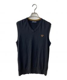 FRED PERRY（フレッドペリー）の古着「ニットベスト」｜ブラック