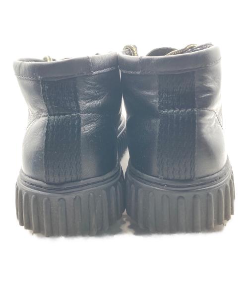 CLARKS（クラークス）CLARKS (クラークス) Torhill hi レザーチャッカブーツ ブラック サイズ:27.5cmの古着・服飾アイテム