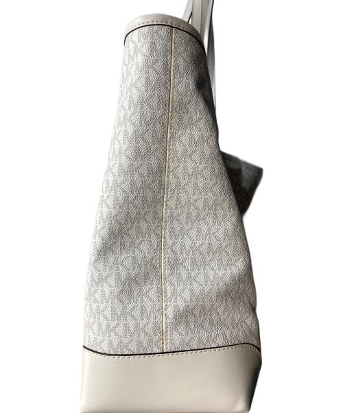 MICHAEL KORS（マイケルコース）MICHAEL KORS (マイケルコース) トートバッグ ホワイトの古着・服飾アイテム