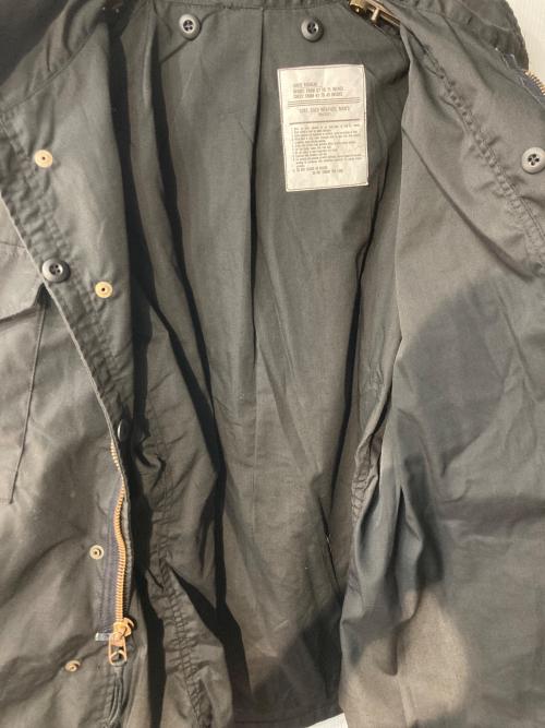 USED（ユーズド）USED (ユーズド) M65ジャケット ブラック サイズ:LARGE REGULARの古着・服飾アイテム