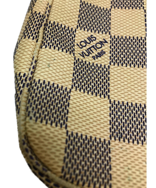 LOUIS VUITTON（ルイ ヴィトン）LOUIS VUITTON (ルイヴィトン) ポシェットアクセソワール ホワイト サイズ:下記参照 ダミエ・アズール N51986 CA0130の古着・服飾アイテム