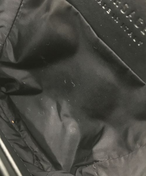 VERSACE（ヴェルサーチェ）VERSACE (ヴェルサーチ) ロゴグラフィックショルダーポーチの古着・服飾アイテム