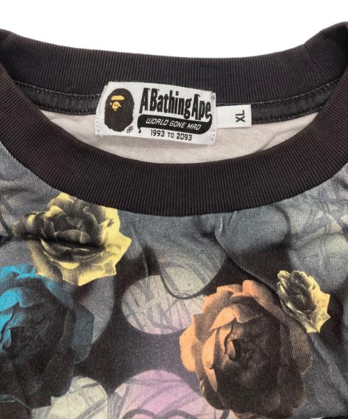 A BATHING APE（ア ベイシング エイプ）A BATHING APE (ア ベイシング エイプ) FLORAL CAMO LOGO RELAXED FIT TEE ネイビー サイズ:XLの古着・服飾アイテム