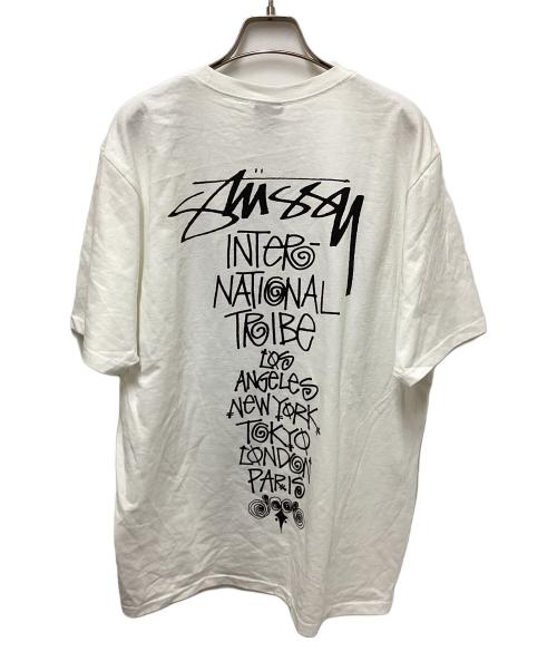 stussy（ステューシー）stussy (ステューシー) TRIBE STACK TEE ホワイト サイズ:Mの古着・服飾アイテム