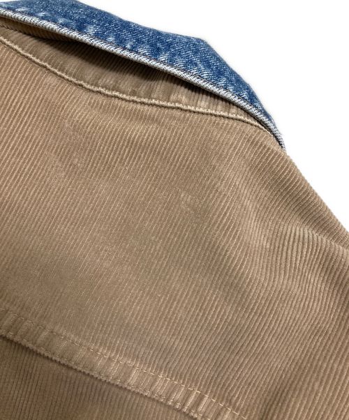 LEVI'S（リーバイス）LEVI'S (リーバイス) リバーシブルトラッカージャケット ベージュ×インディゴ サイズ:LARGEの古着・服飾アイテム