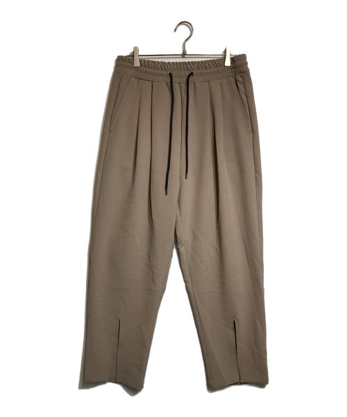 juha（ユハ）juha (ユハ) FRONT SLIT TAPERED PANTS ベージュ サイズ:1の古着・服飾アイテム