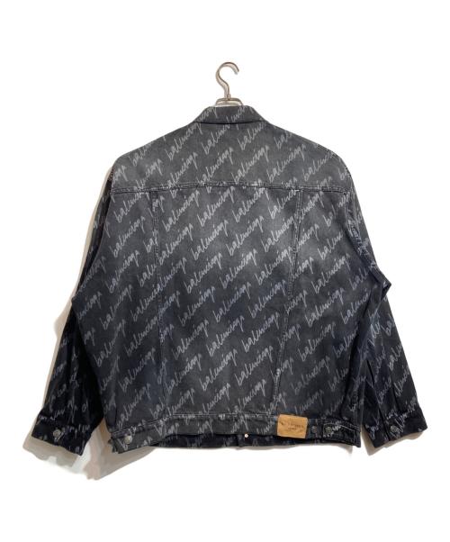 BALENCIAGA（バレンシアガ）BALENCIAGA (バレンシアガ) オールオーバーロゴデニムジャケット グレー サイズ:3の古着・服飾アイテム