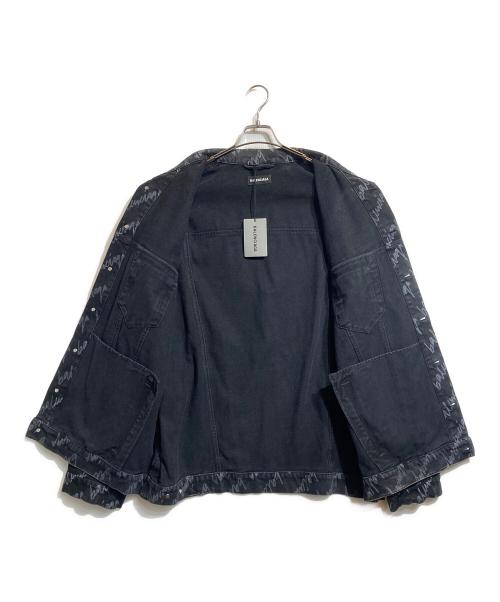 BALENCIAGA（バレンシアガ）BALENCIAGA (バレンシアガ) オールオーバーロゴデニムジャケット グレー サイズ:3の古着・服飾アイテム