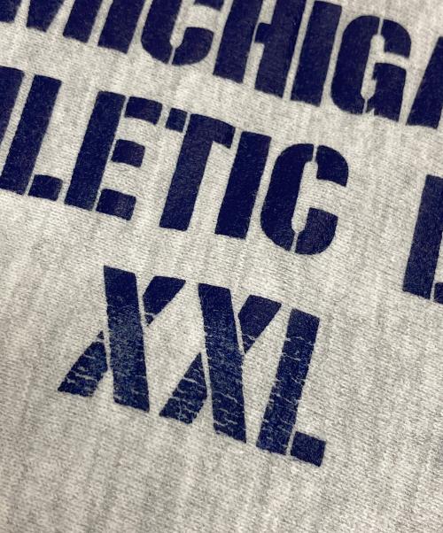 Champion REVERSE WEAVE（チャンピオン リバース ウィーブ）Champion REVERSE WEAVE (チャンピオン リバース ウィーブ) ステンシル3段カレッジロゴプリントスウェット グレー サイズ:LARGEの古着・服飾アイテム