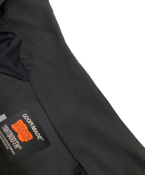 TIGHTBOOTH PRODUCTION（タイトブースプロダクション）TIGHTBOOTH PRODUCTION (タイトブースプロダクション) GOOPiMADE (グーピーメイド) 3D Cutting Shield Jacket ブラック サイズ:Ⅲの古着・服飾アイテム