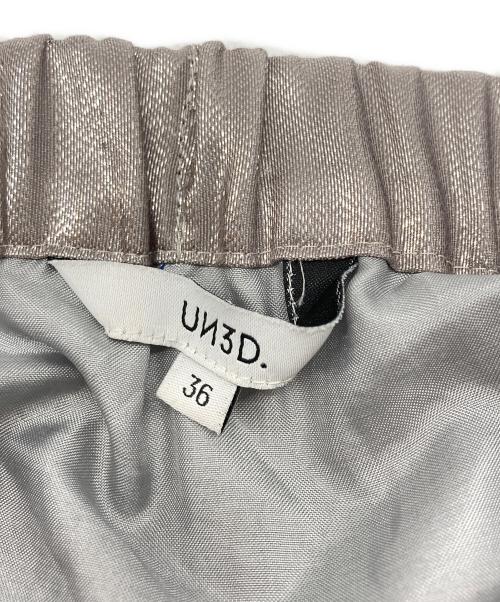 UN3D.（アンスリード）UN3D. (アンスリード) コーティングプリーツロングスカート シルバー サイズ:36の古着・服飾アイテム