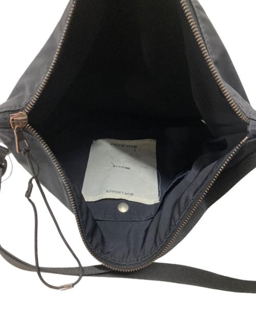 OUR LEGACY（アワーレガシー）OUR LEGACY (アワーレガシー) ナイロンショルダーバッグ ブラックの古着・服飾アイテム