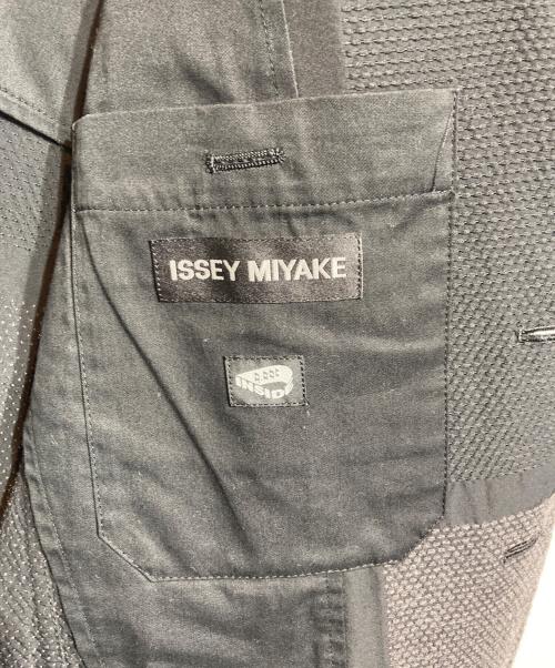 ISSEY MIYAKE（イッセイミヤケ）ISSEY MIYAKE (イッセイミヤケ) 刺し子テーラードジャケット ブラック サイズ:３の古着・服飾アイテム