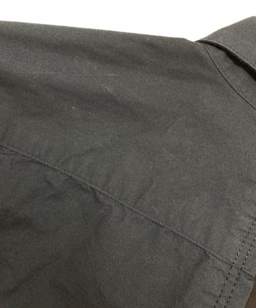 sacai（サカイ）sacai (サカイ) コットンアシンメトリーシャツ ネイビー×ブラック サイズ:2の古着・服飾アイテム