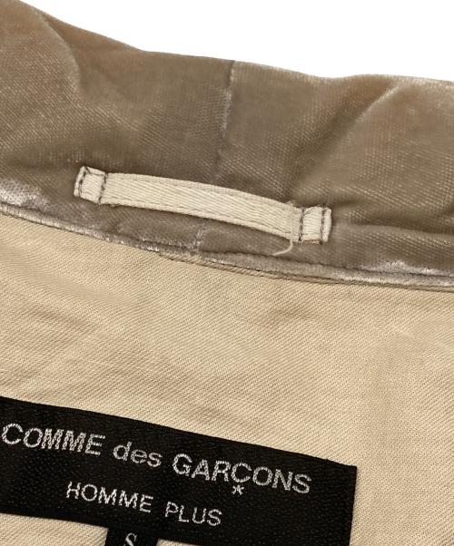 COMME des GARCONS HOMME PLUS（コムデギャルソンオムプリュス）COMME des GARCONS HOMME PLUS (コムデギャルソンオムプリュス) ベルベットテーラードジャケット ベージュ サイズ:Ｓの古着・服飾アイテム