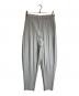 HOMME PLISSE ISSEY MIYAKE（オムプリッセ イッセイ ミヤケ）の古着「BASICS プリーツパンツ」｜グレー