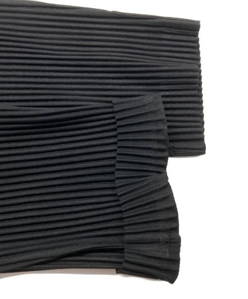 HOMME PLISSE ISSEY MIYAKE（オム プリッセ イッセイ ミヤケ）HOMME PLISSE ISSEY MIYAKE (オムプリッセ イッセイ ミヤケ) BASICS プリーツパンツ ブラック サイズ:3の古着・服飾アイテム