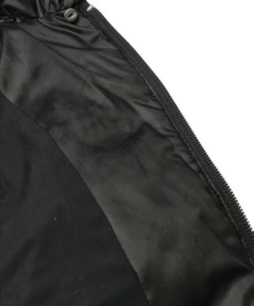 TO BE CHIC（トゥービーシック）TO BE CHIC (トゥービーシック) デザインダウンジャケット ブラック サイズ:40の古着・服飾アイテム