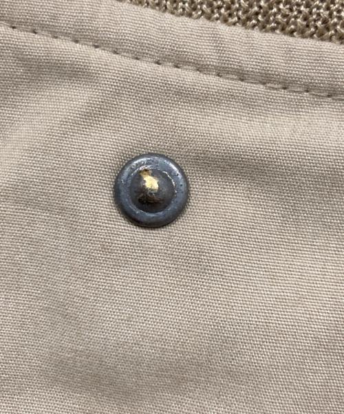 CASTELBAJAC（カステルバジャック）CASTELBAJAC (カステルバジャック) 刺繍デザインブルゾン ベージュ サイズ:46の古着・服飾アイテム