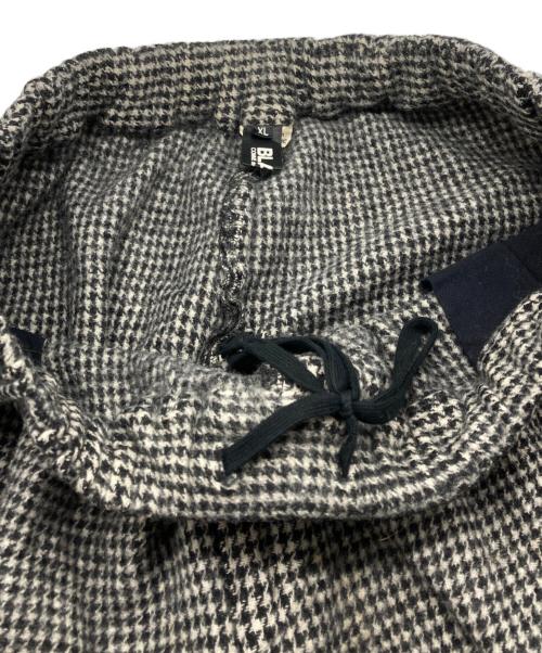 BLACK COMME des GARCONS（ブラックコムデギャルソン）BLACK COMME des GARCONS (コムデギャルソン) 千鳥柄ウールナイロンパンツ グレー サイズ:XLの古着・服飾アイテム