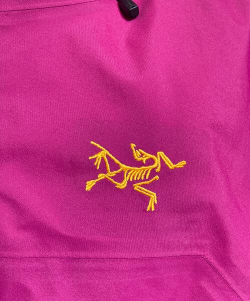 ARC'TERYX（アークテリクス）ARC'TERYX (アークテリクス) Beta Lightweight Jacket ピンク サイズ:Sの古着・服飾アイテム