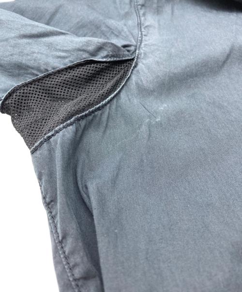 STONE ISLAND SHADOW PROJECT（ストーンアイランド シャドウプロジェクト）STONE ISLAND SHADOW PROJECT (ストーンアイランド シャドウプロジェクト) プルオーバーバンドカラーシャツ ブラック サイズ:Mの古着・服飾アイテム