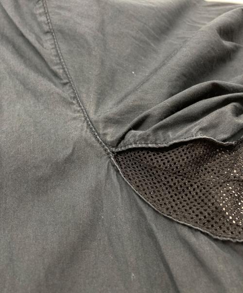 STONE ISLAND SHADOW PROJECT（ストーンアイランド シャドウプロジェクト）STONE ISLAND SHADOW PROJECT (ストーンアイランド シャドウプロジェクト) プルオーバーバンドカラーシャツ ブラック サイズ:Mの古着・服飾アイテム