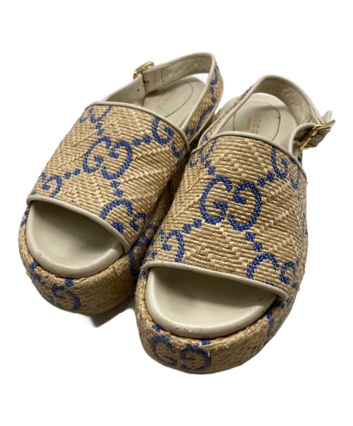 GUCCI（グッチ）GUCCI (グッチ) GGプラットフォームラフィアサンダル ベージュ サイズ:36　1/2の古着・服飾アイテム