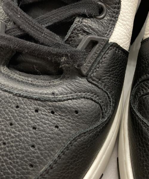 GIVENCHY（ジバンシィ）GIVENCHY (ジバンシィ) WING ハイカットスニーカー ホワイト×ブラック サイズ:42の古着・服飾アイテム