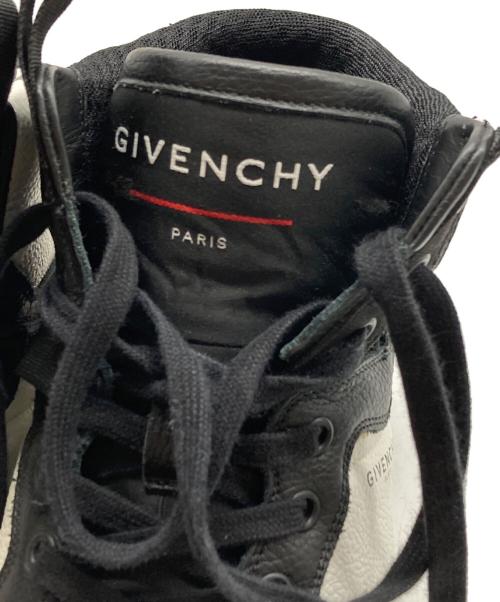GIVENCHY（ジバンシィ）GIVENCHY (ジバンシィ) WING ハイカットスニーカー ホワイト×ブラック サイズ:42の古着・服飾アイテム