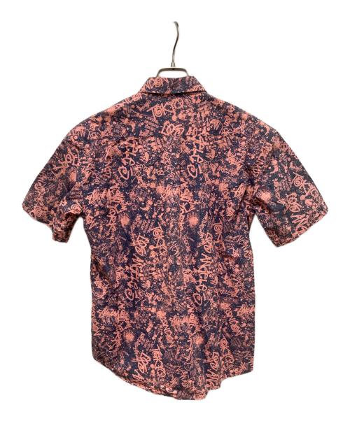 stussy（ステューシー）stussy (ステューシー) 総柄半袖シャツ ピンク×ネイビー サイズ:Sの古着・服飾アイテム