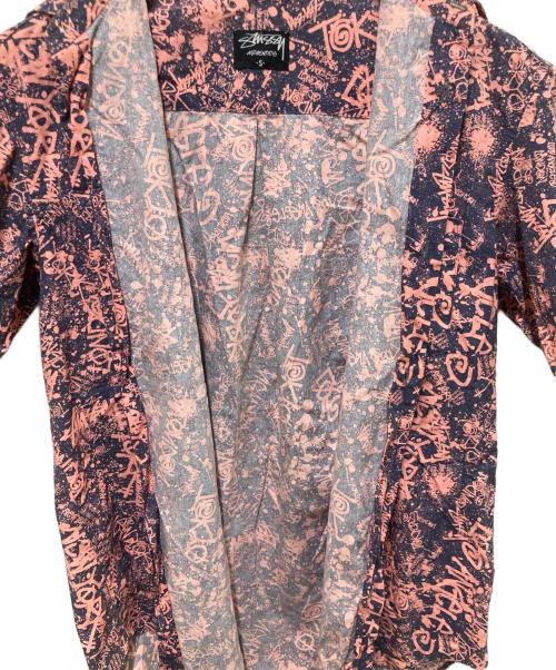stussy（ステューシー）stussy (ステューシー) 総柄半袖シャツ ピンク×ネイビー サイズ:Sの古着・服飾アイテム
