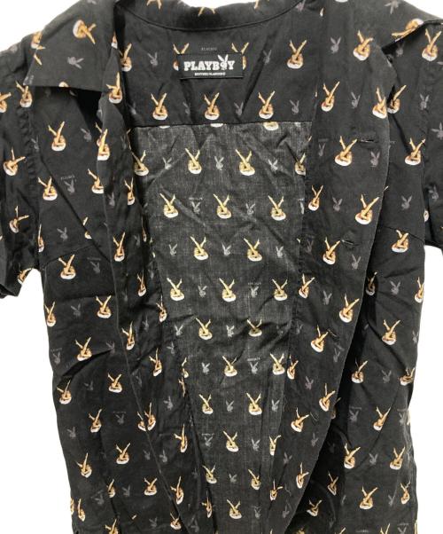 PLAY BOY（プレイボーイ）PLAY BOY (プレイボーイ) Hysteric Glamour (ヒステリックグラマー) 総柄レーヨン半袖シャツ ブラック×ブラウン サイズ:FREEの古着・服飾アイテム