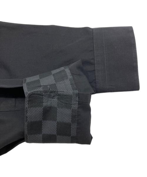 LOUIS VUITTON（ルイ ヴィトン）LOUIS VUITTON (ルイ ヴィトン) 袖LV刺繍フロントフライシャツ ブラック サイズ:Sの古着・服飾アイテム