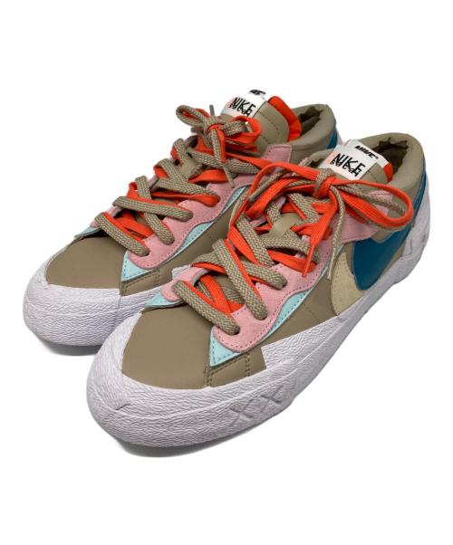 NIKE（ナイキ）NIKE (ナイキ) sacai (サカイ) Blazer Low ローカットスニーカー ベージュ×ホワイト サイズ:28の古着・服飾アイテム