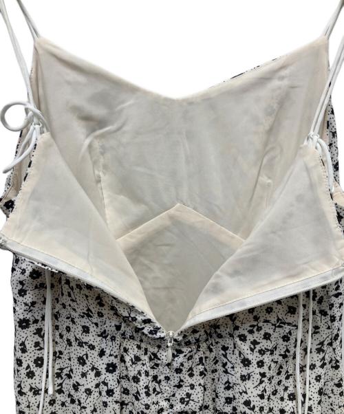 Lily Brown（リリーブラウン）Lily Brown (リリーブラウン) カーデセットバリエーションワンピース ホワイト×ブラック サイズ:1の古着・服飾アイテム