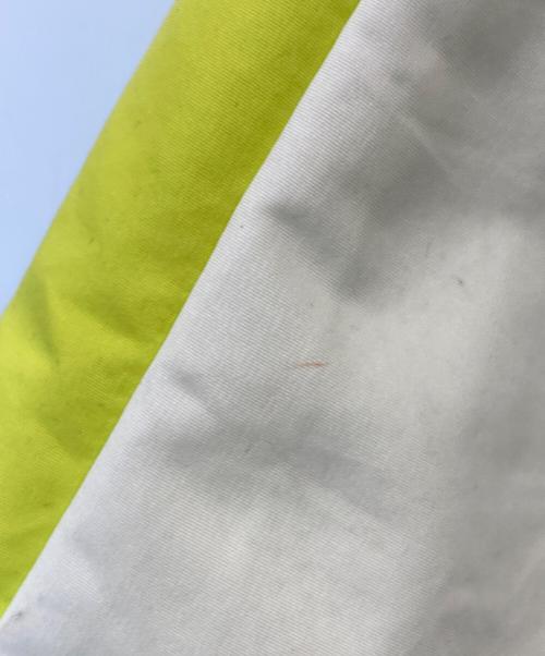 PUMA（プーマ）PUMA (プーマ) ADER error (アーダーエラー) アノラックパーカー　595535-02 ホワイト×イエロー サイズ:Mの古着・服飾アイテム