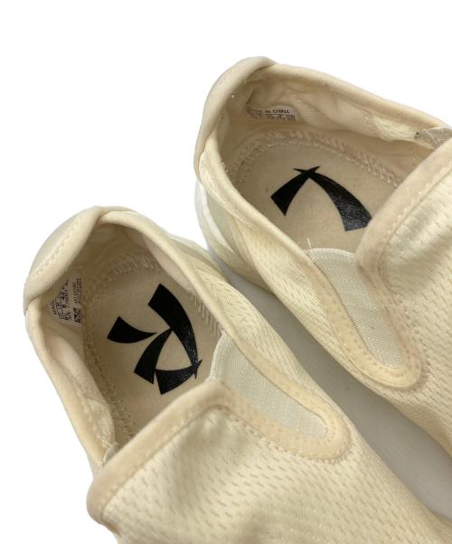 adidas（アディダス）adidas (アディダス) HUMAN MADE (ヒューマンメイド) SLIPON PURE HM ベージュ サイズ:26.5の古着・服飾アイテム