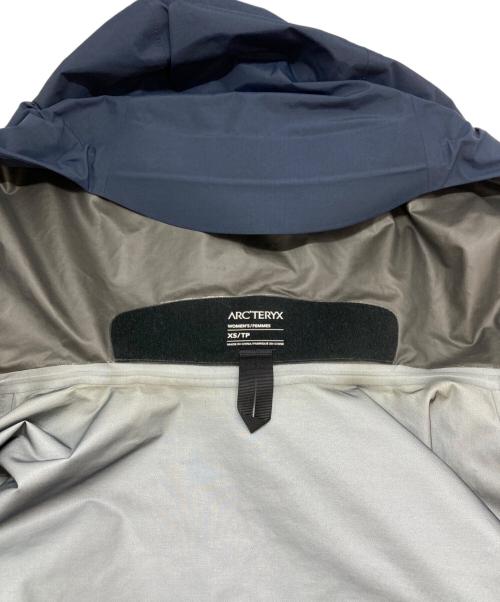 ARC'TERYX（アークテリクス）ARC'TERYX (アークテリクス) Beta SL Hybrid Jacket ネイビー サイズ:XSの古着・服飾アイテム