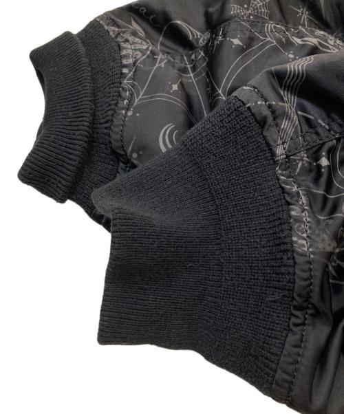 sacai（サカイ）sacai (サカイ) Dr.Woo BANDANA PRINT MA-1 BOMBER JACKET ブラック サイズ:2の古着・服飾アイテム