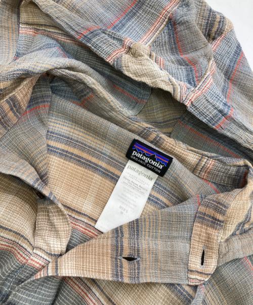 Patagonia（パタゴニア）Patagonia (パタゴニア) AC HOODY グレー×ベージュ サイズ:Mの古着・服飾アイテム