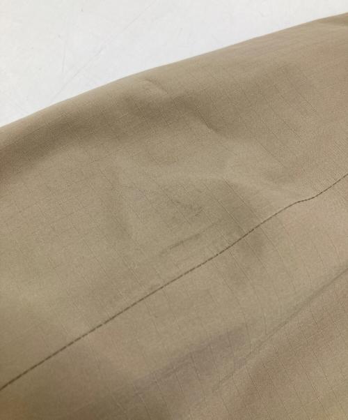 CMF OUTDOOR GARMENT（コンフィーアウトドアガーメント）CMF OUTDOOR GARMENT (コンフィーアウトドアガーメント) Guide Down L7 COEXSIT/ガイドダウンコエグジスト ベージュ サイズ:Mの古着・服飾アイテム