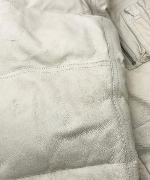FREEDOM（フリーダム）FREEDOM (フリーダム) N-3Bピッグレザーダウンジャケット ホワイト サイズ:４２の古着・服飾アイテム