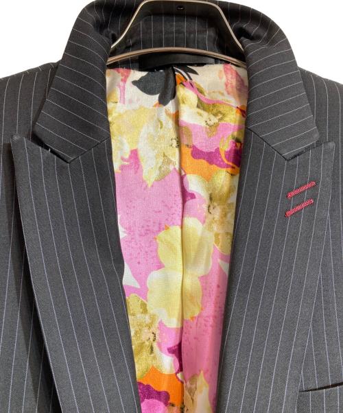 PAUL SMITH（ポールスミス）PAUL SMITH (ポールスミス) 裏地花柄ストライプセットアップ ブラック サイズ:54の古着・服飾アイテム