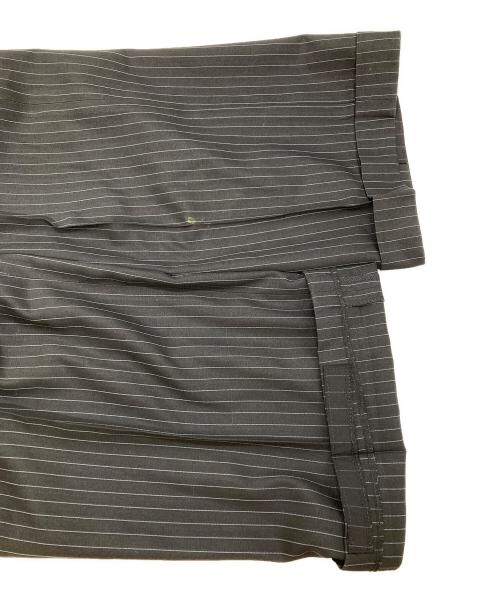 PAUL SMITH（ポールスミス）PAUL SMITH (ポールスミス) 裏地花柄ストライプセットアップ ブラック サイズ:54の古着・服飾アイテム